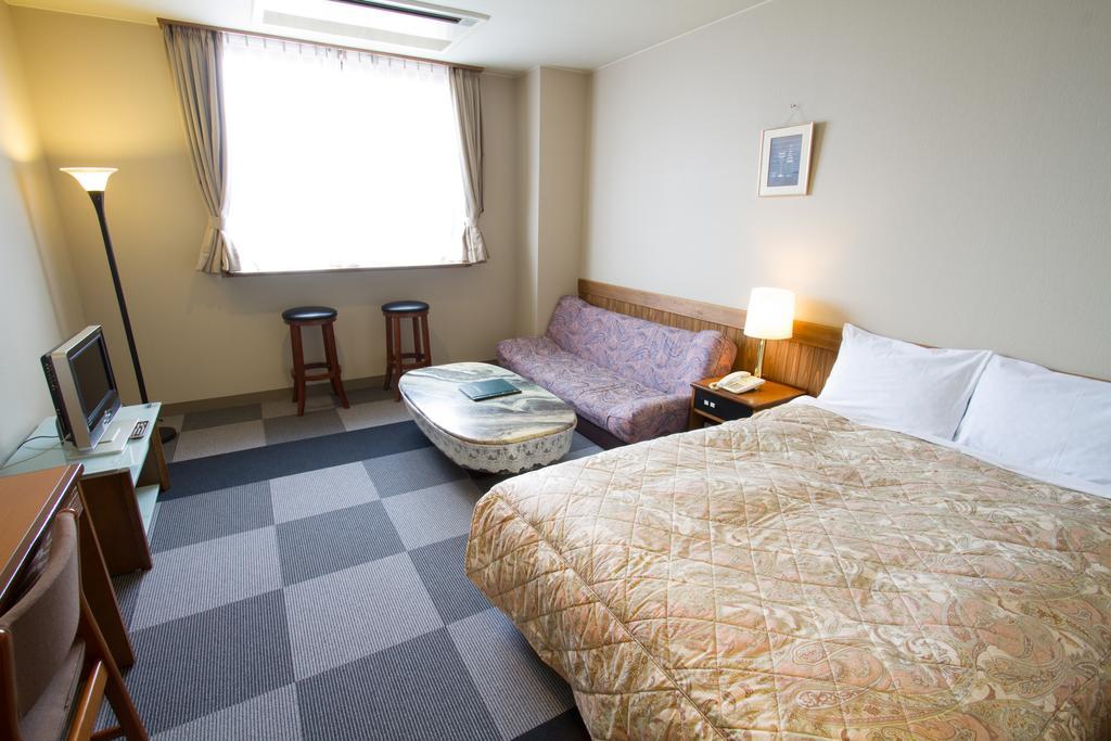 Ishiuchi Yungparunas Hotell Minamiuonuma Exteriör bild