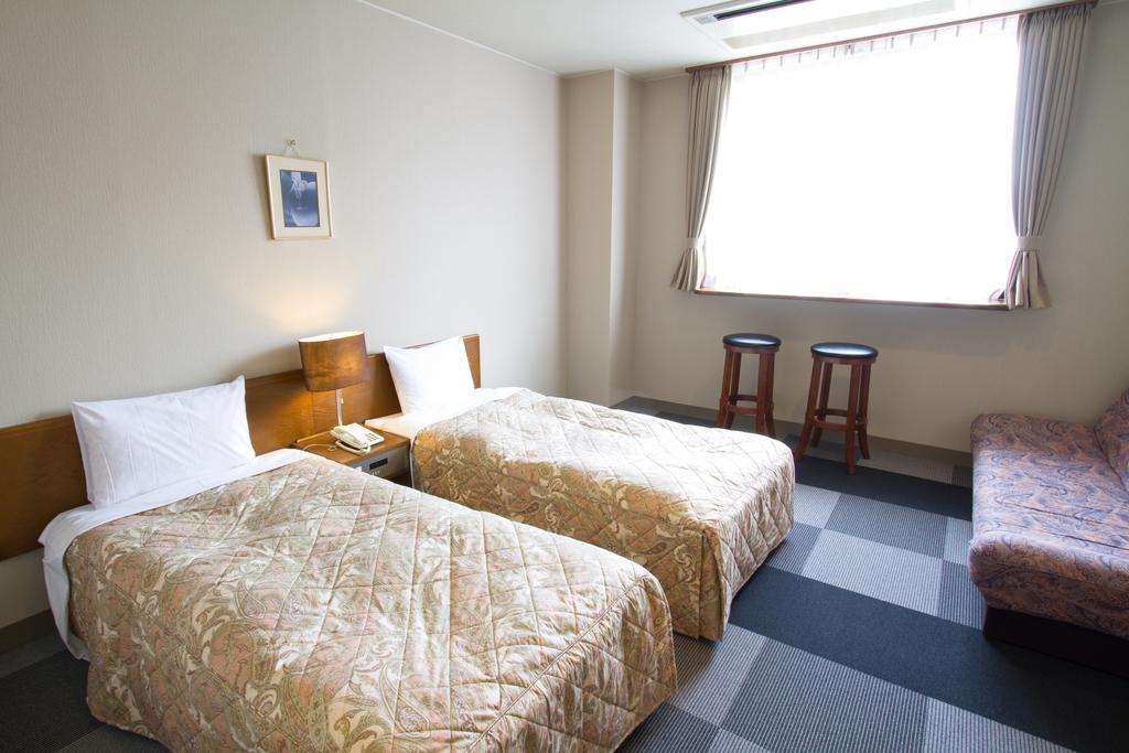 Ishiuchi Yungparunas Hotell Minamiuonuma Exteriör bild